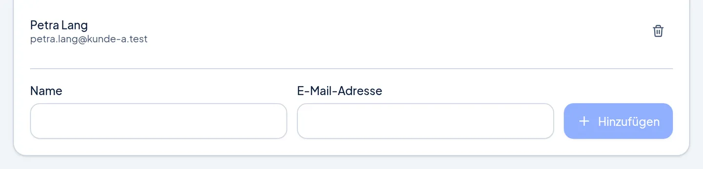 Bildschirmfoto des Bereichs „Entscheider ohne Konto“ mit der Entscheiderin Petra Lang und einem Formular für Name und E-Mail-Adresse.